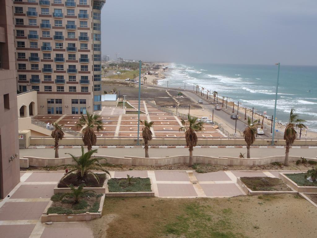 Marom Apartments Hof Hacarmel Haifa Esterno foto